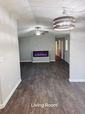 577 Bevers Lane, Valley View, TX 76272