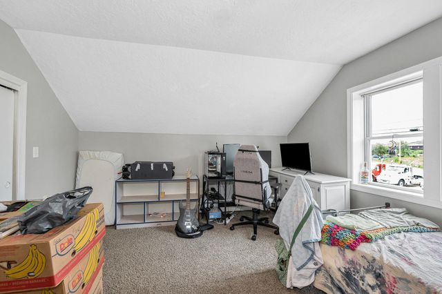 38 Hall Street, Concord, NH 03301