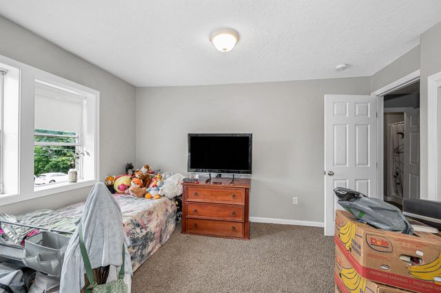 38 Hall Street, Concord, NH 03301