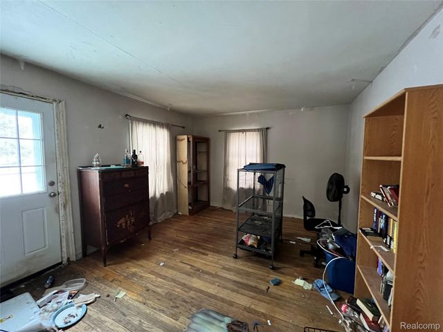 200 Marion Avenue, Waterford Charter Township, MI 48328