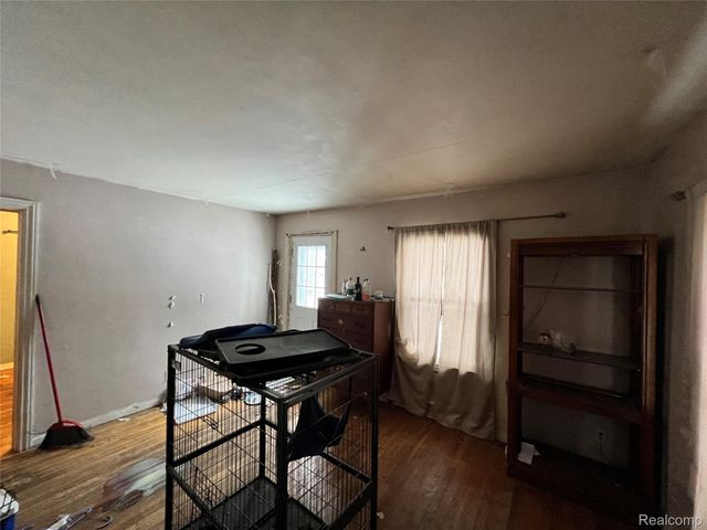 200 Marion Avenue, Waterford Charter Township, MI 48328