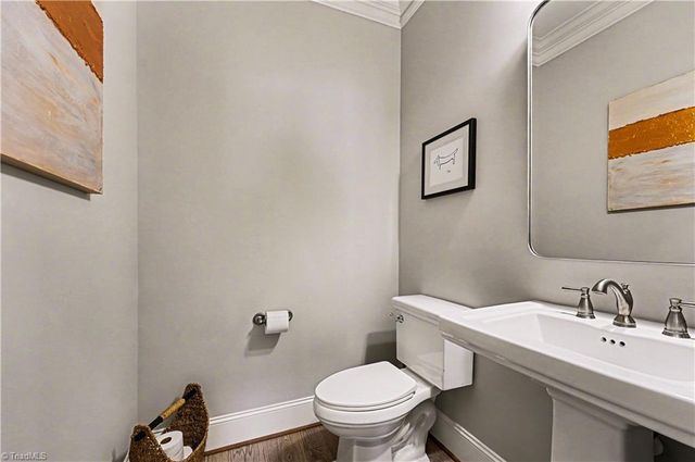 3901 Tee Island Court, Greensboro, NC 27407