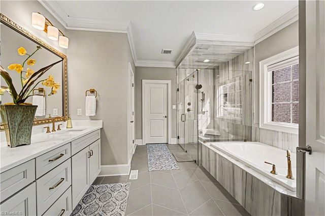 3901 Tee Island Court, Greensboro, NC 27407