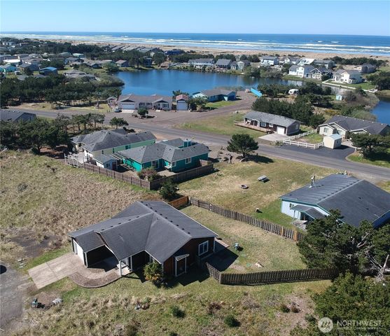 901 344th Street, Ocean Park, WA 98640