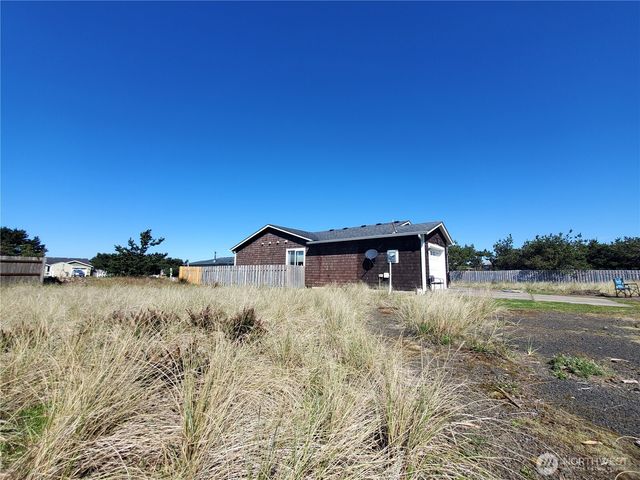 901 344th Street, Ocean Park, WA 98640