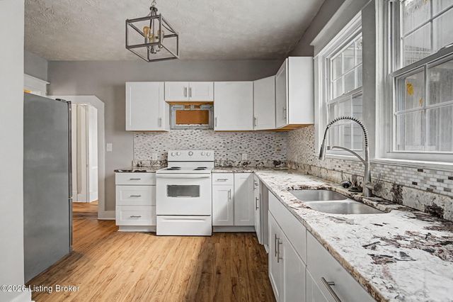 2906 Dixie Hwy, Louisville, KY 40216