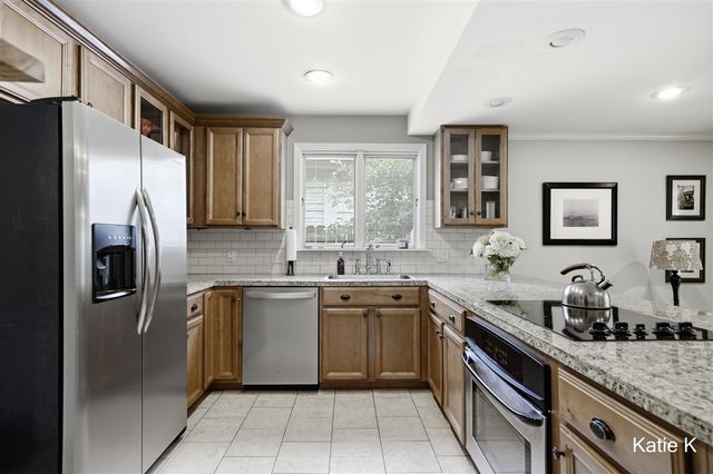 950 Orchard Avenue, East Grand Rapids, MI 49506