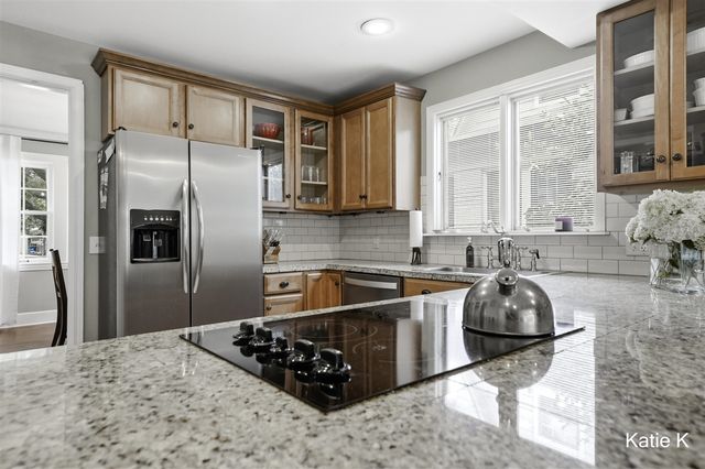 950 Orchard Avenue, East Grand Rapids, MI 49506