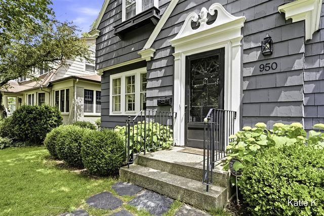 950 Orchard Avenue, East Grand Rapids, MI 49506
