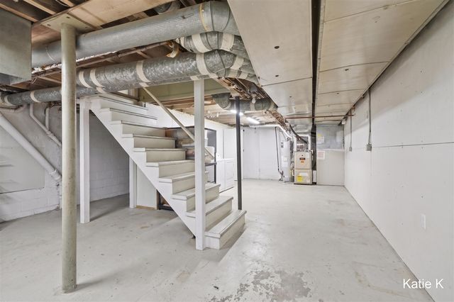 950 Orchard Avenue, East Grand Rapids, MI 49506