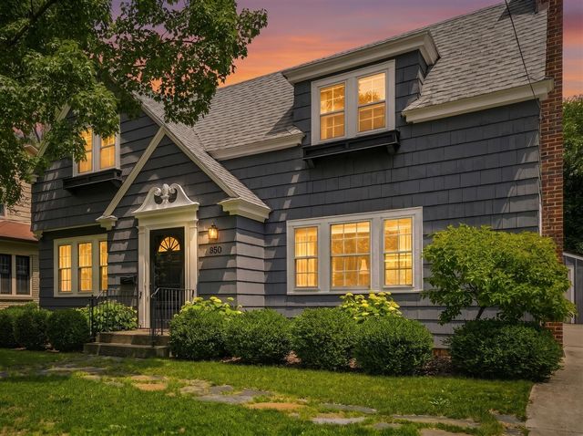 950 Orchard Avenue, East Grand Rapids, MI 49506