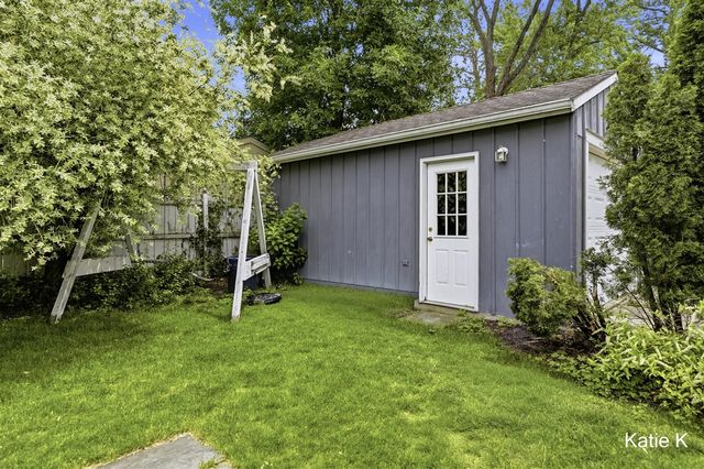 950 Orchard Avenue, East Grand Rapids, MI 49506