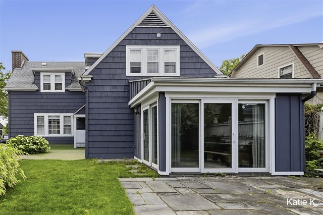 950 Orchard Avenue, East Grand Rapids, MI 49506