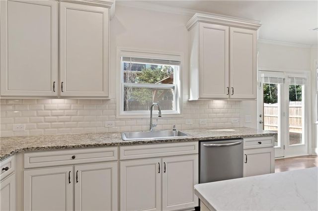 221 Orchard Trail, Canton, GA 30115