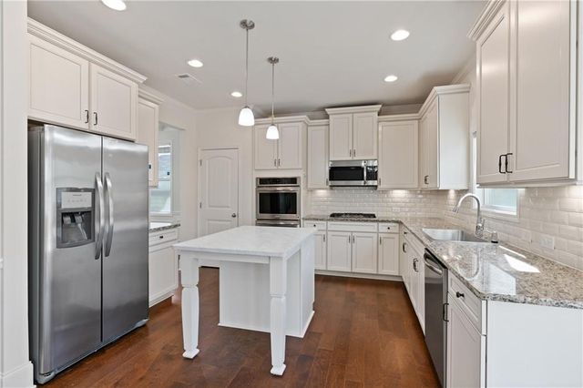 221 Orchard Trail, Canton, GA 30115