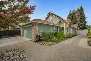 5520 Rainflower Dr, Livermore, CA 94551