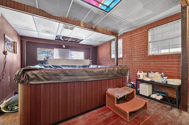 5688 Ridge Avenue, Milton, FL 32583