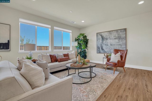 5455 Gray Pine Way, Antioch, CA 94531