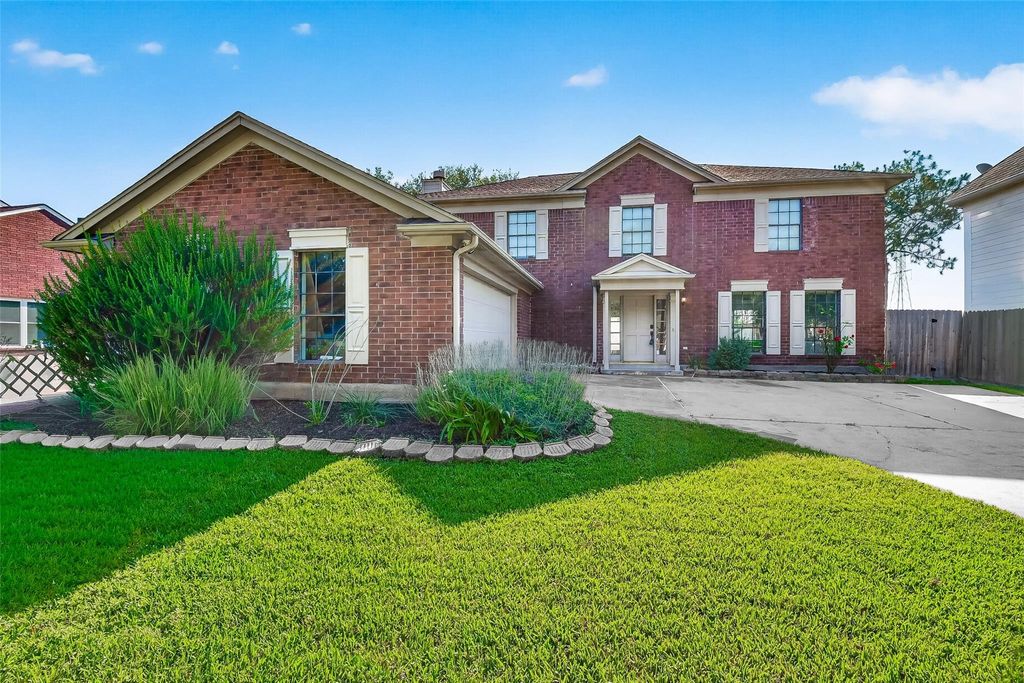 128 Bayou Bend Drive, League City, TX 77573
