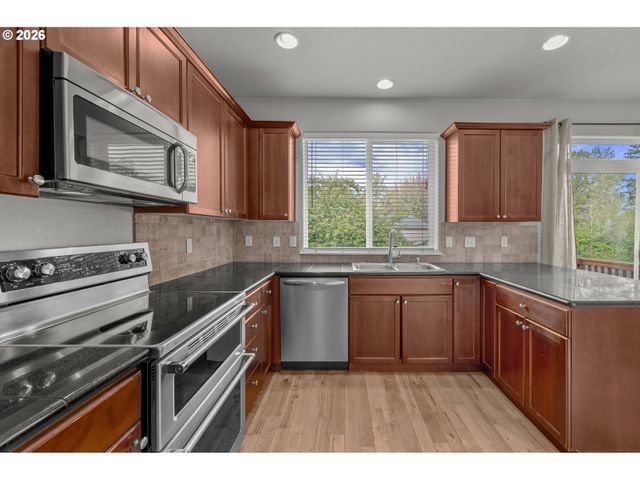 2037 Se CENTURION Way, Gresham, OR 97080