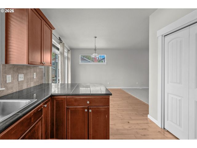 2037 Se CENTURION Way, Gresham, OR 97080