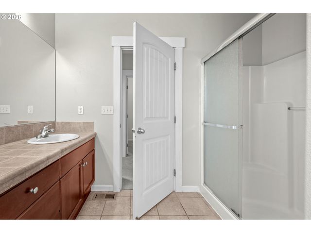 2037 Se CENTURION Way, Gresham, OR 97080