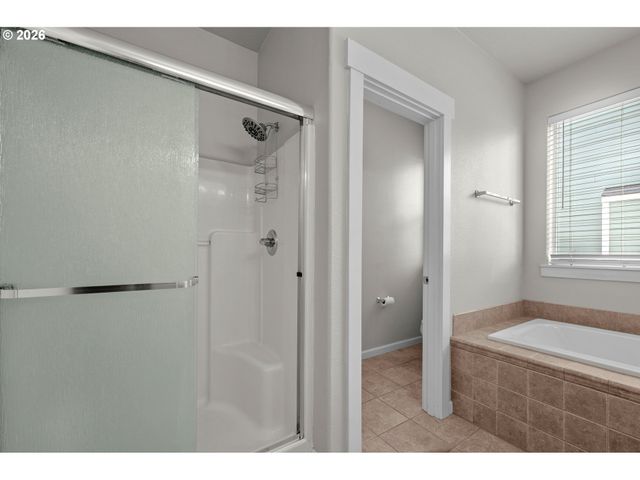 2037 Se CENTURION Way, Gresham, OR 97080
