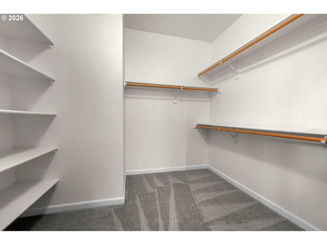 2037 Se CENTURION Way, Gresham, OR 97080
