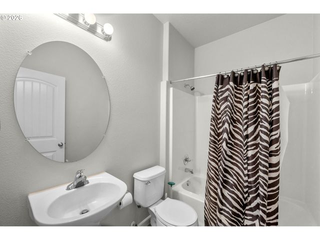 2037 Se CENTURION Way, Gresham, OR 97080