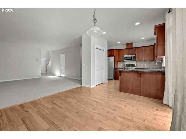 2037 Se CENTURION Way, Gresham, OR 97080