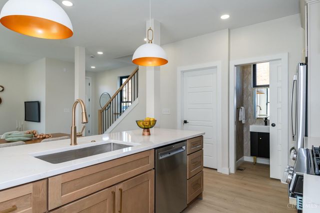 1635 Clayton Street, Cincinnati, OH 45206