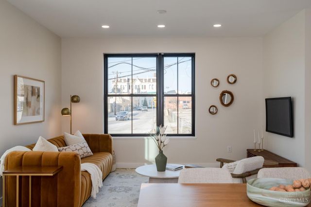 1635 Clayton Street, Cincinnati, OH 45206