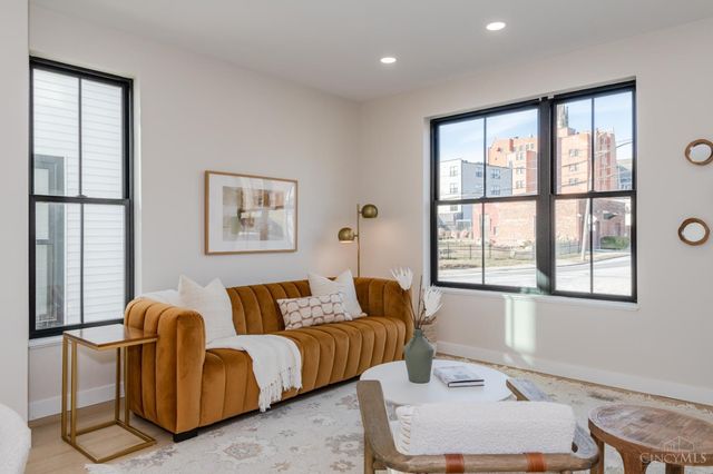 1635 Clayton Street, Cincinnati, OH 45206