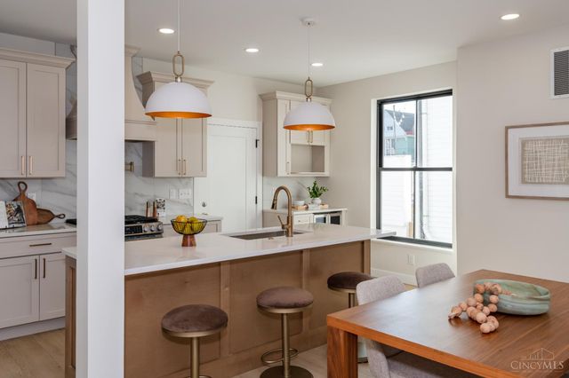 1635 Clayton Street, Cincinnati, OH 45206