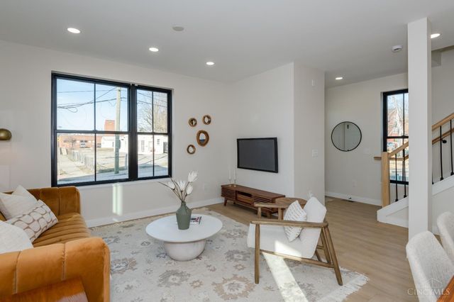 1635 Clayton Street, Cincinnati, OH 45206