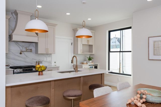 1635 Clayton Street, Cincinnati, OH 45206