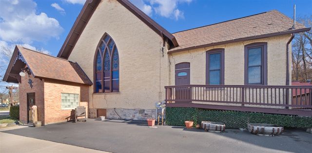 30 Quarterline Street, Newaygo, MI 49337