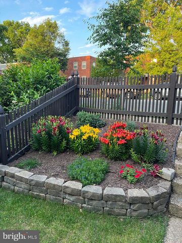 629 S HENRY ST, Alexandria, VA 22314