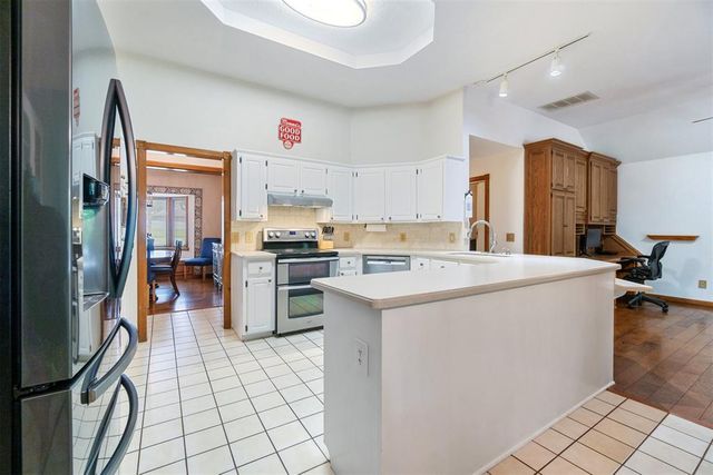 10421 SE 55th Street, Oklahoma City, OK 73150