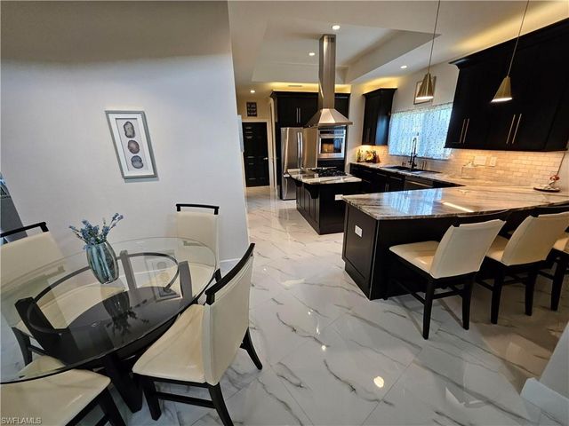 4014 Jacaranda PKWY W, Cape Coral, FL 33993