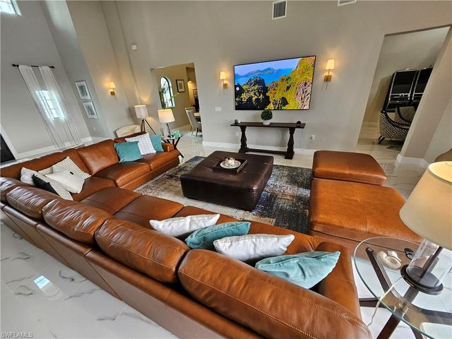 4014 Jacaranda PKWY W, Cape Coral, FL 33993