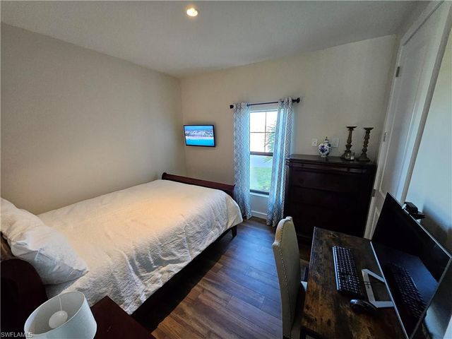 4014 Jacaranda PKWY W, Cape Coral, FL 33993