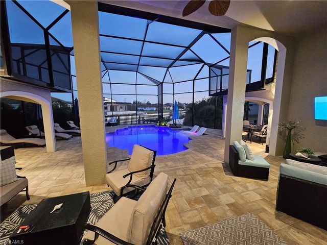 4014 Jacaranda PKWY W, Cape Coral, FL 33993