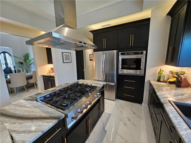 4014 Jacaranda PKWY W, Cape Coral, FL 33993