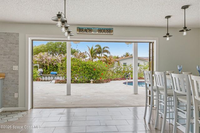 725 Puesta Del Sol Plaza, Indialantic, FL 32903