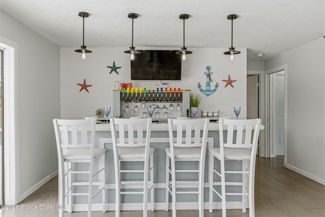 725 Puesta Del Sol Plaza, Indialantic, FL 32903