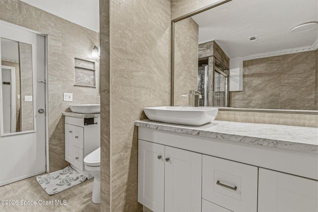 725 Puesta Del Sol Plaza, Indialantic, FL 32903
