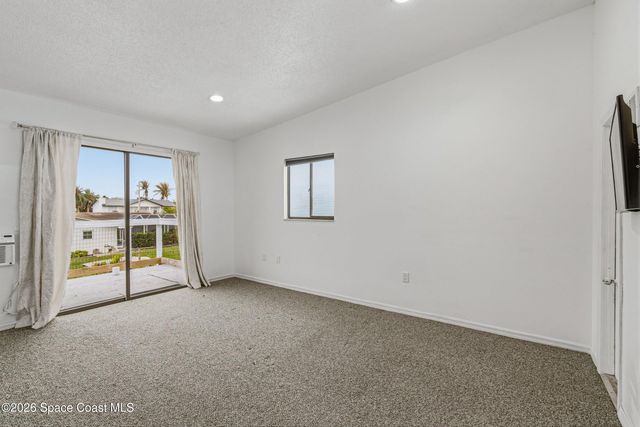 725 Puesta Del Sol Plaza, Indialantic, FL 32903