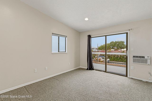 725 Puesta Del Sol Plaza, Indialantic, FL 32903