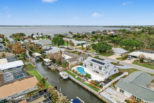 725 Puesta Del Sol Plaza, Indialantic, FL 32903